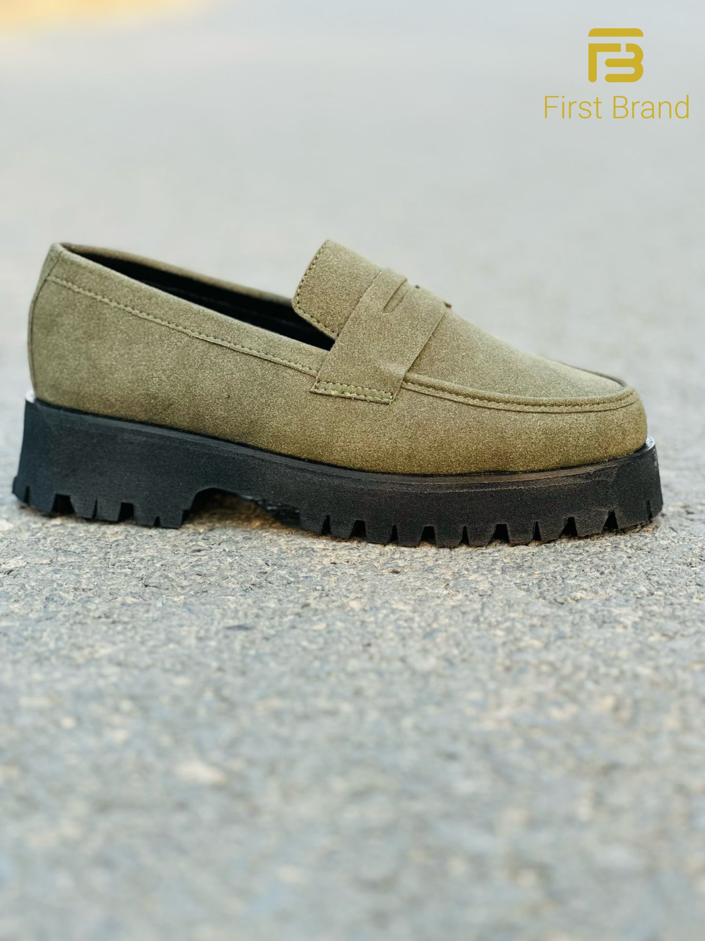 C013-Chunky shoe