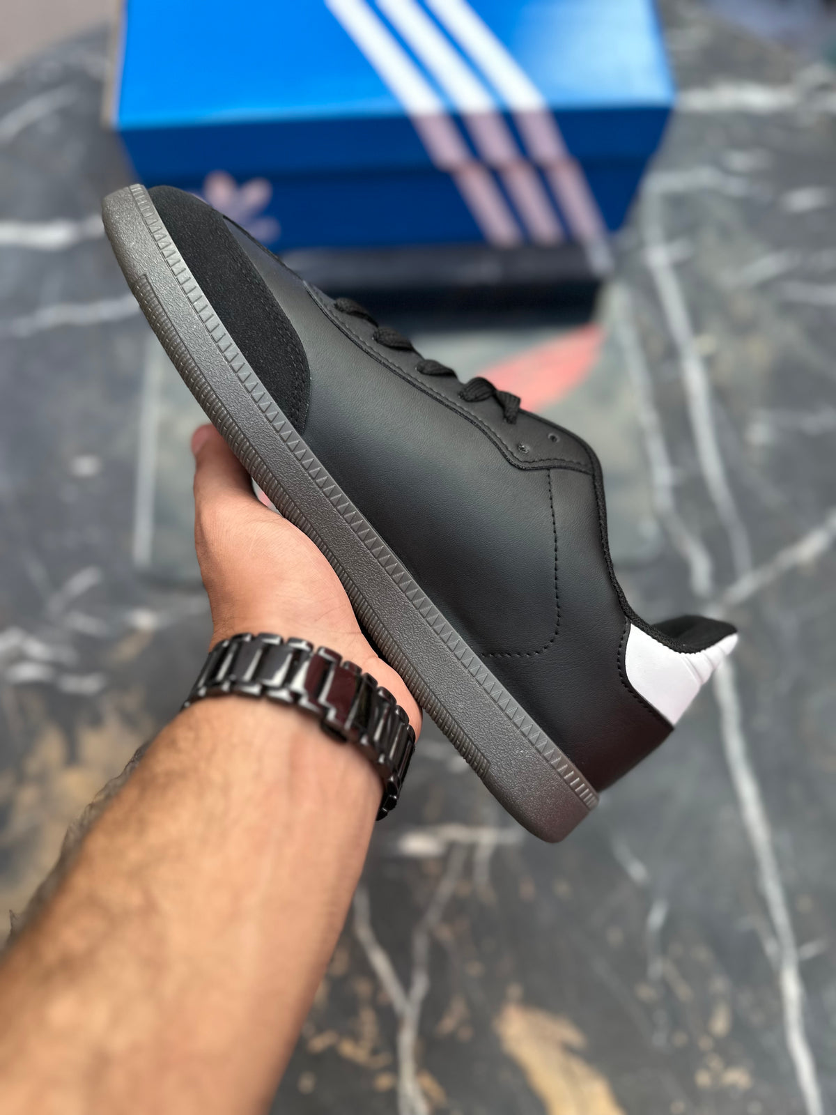 J004-SAMBA Sneaker