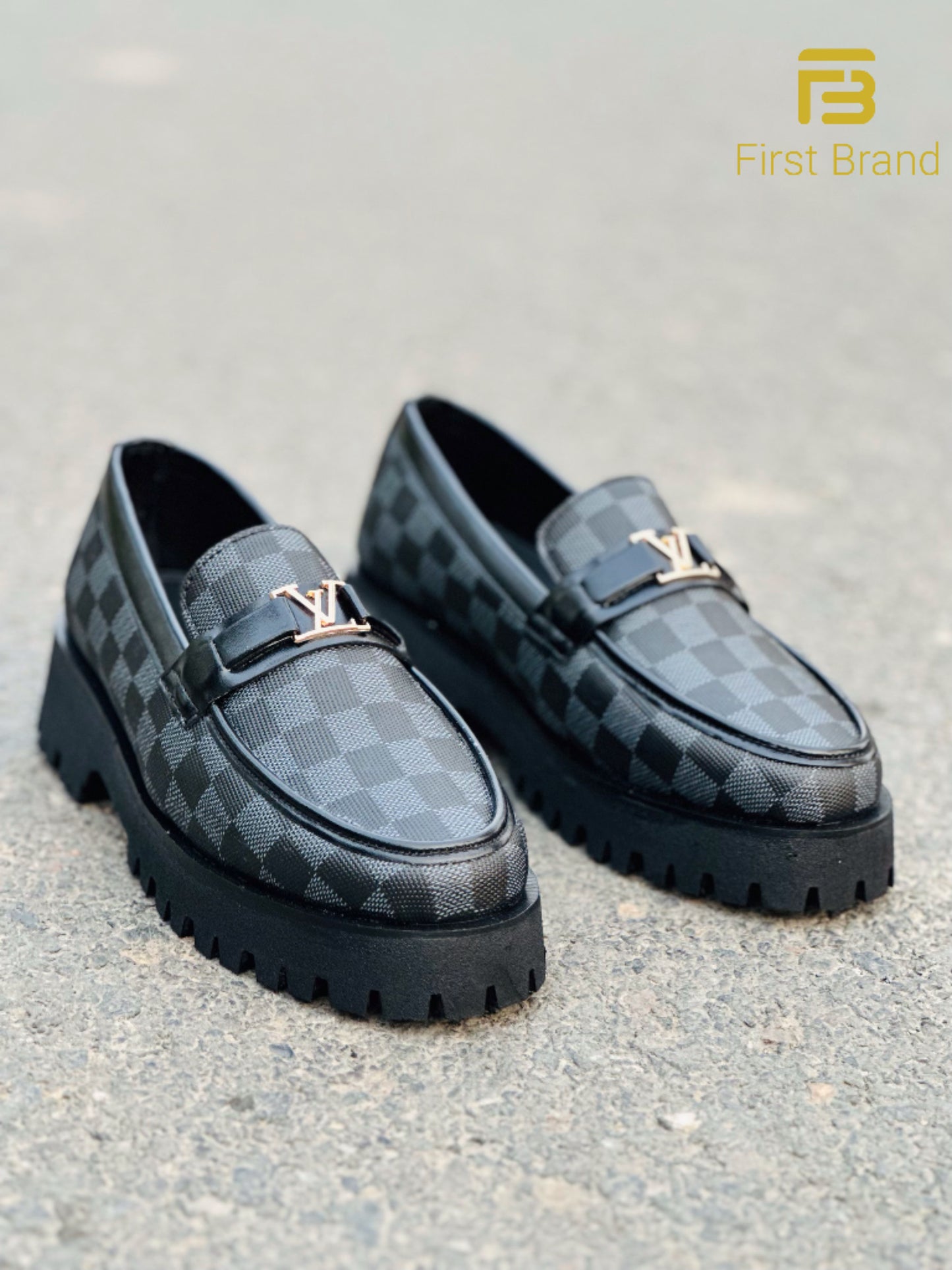 C008-Chunky shoe