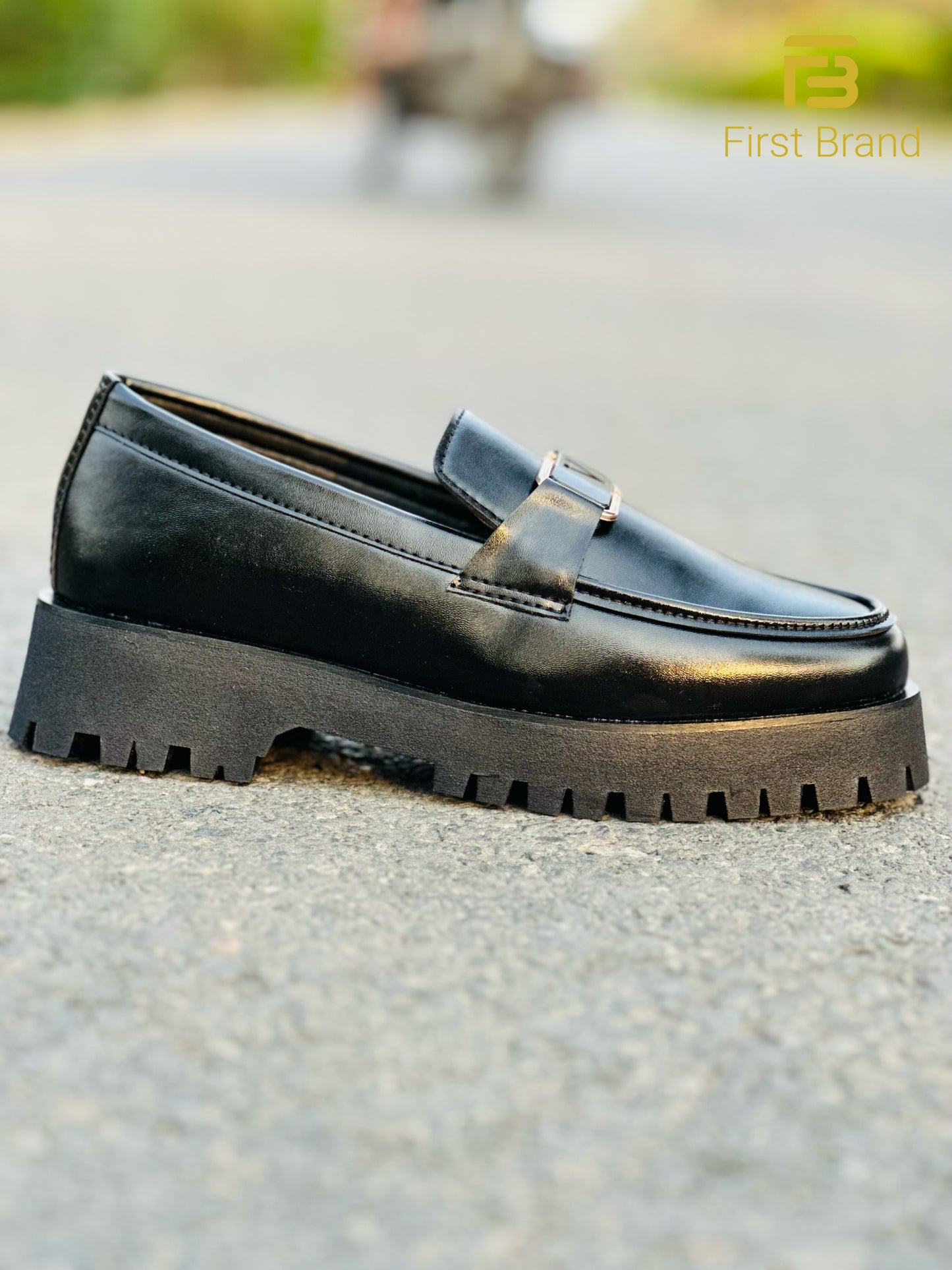C016-Chunky shoe