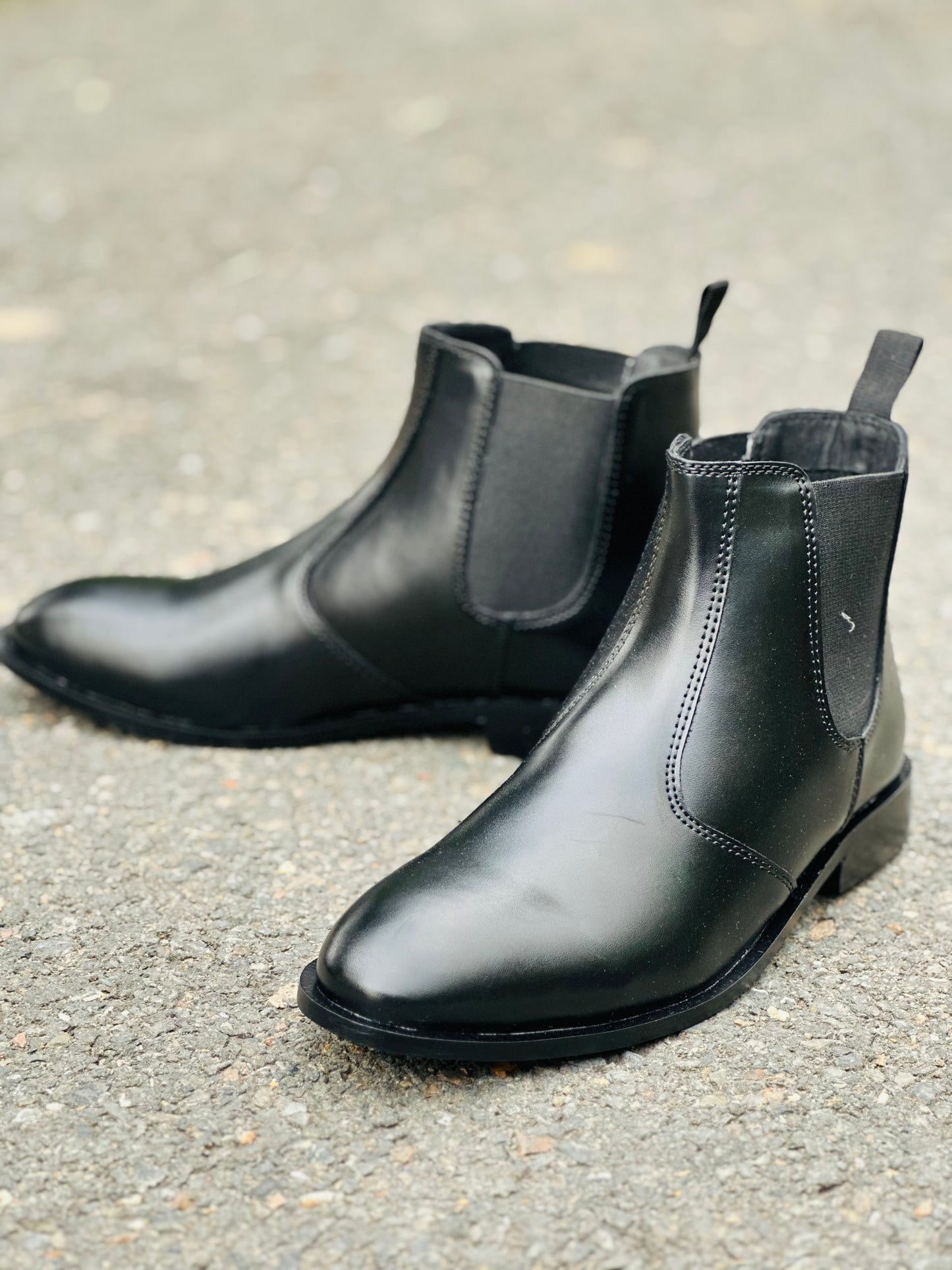 C002-Chelsea Boot