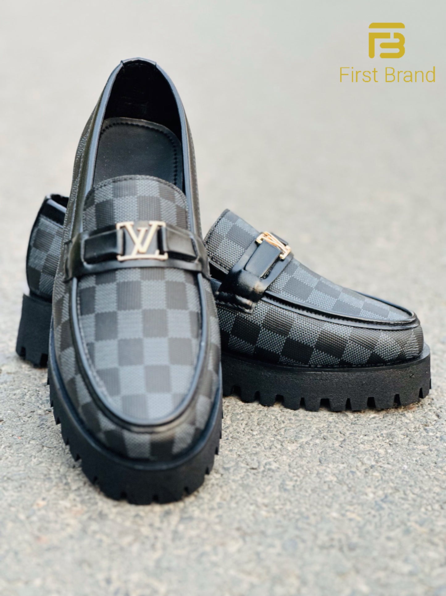 C008-Chunky shoe