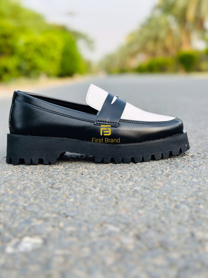 C002- Chunky shoe