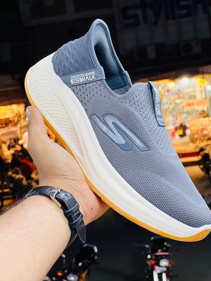 J012-Imported Skechers