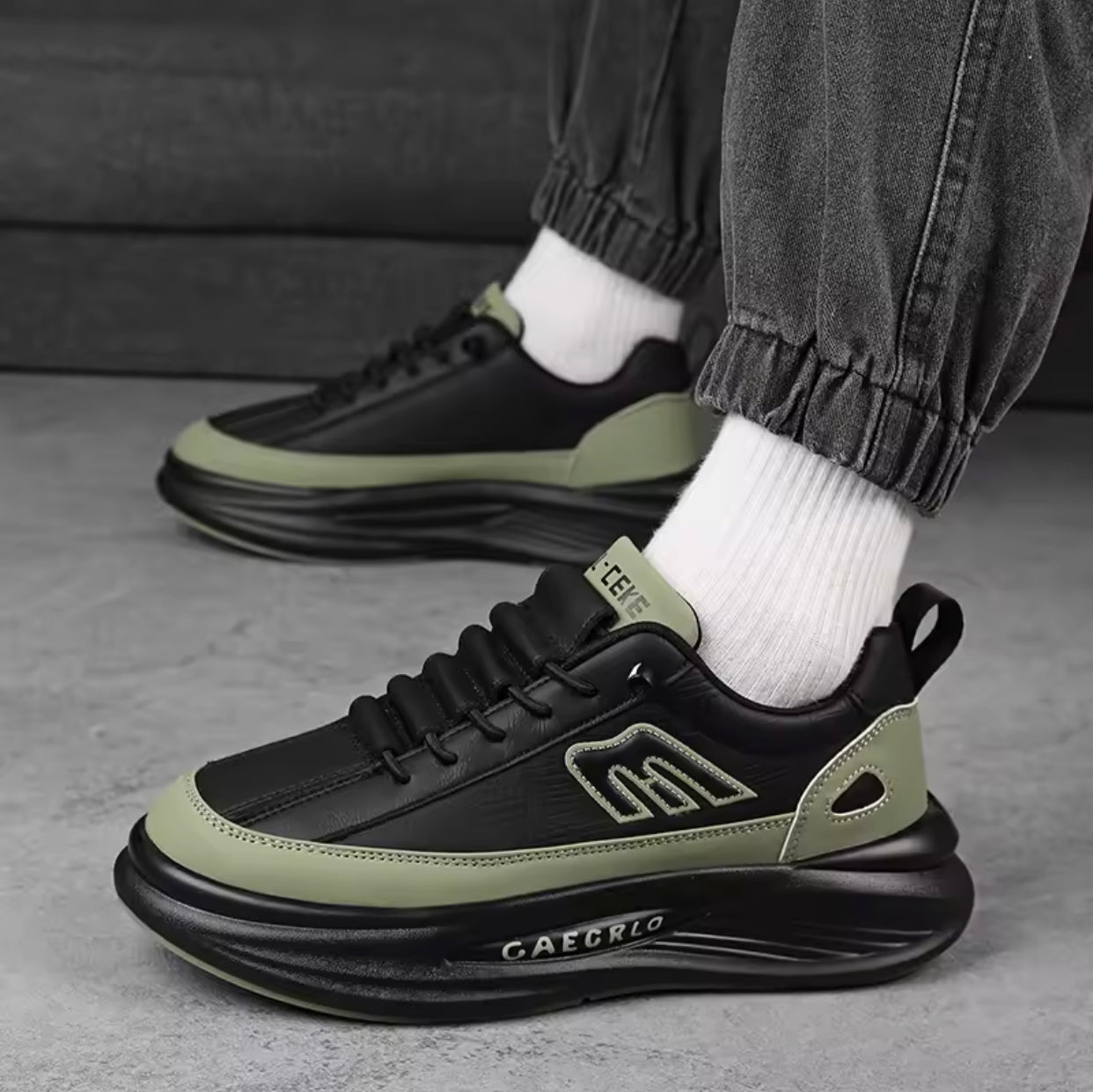 J016-Imported sneaker