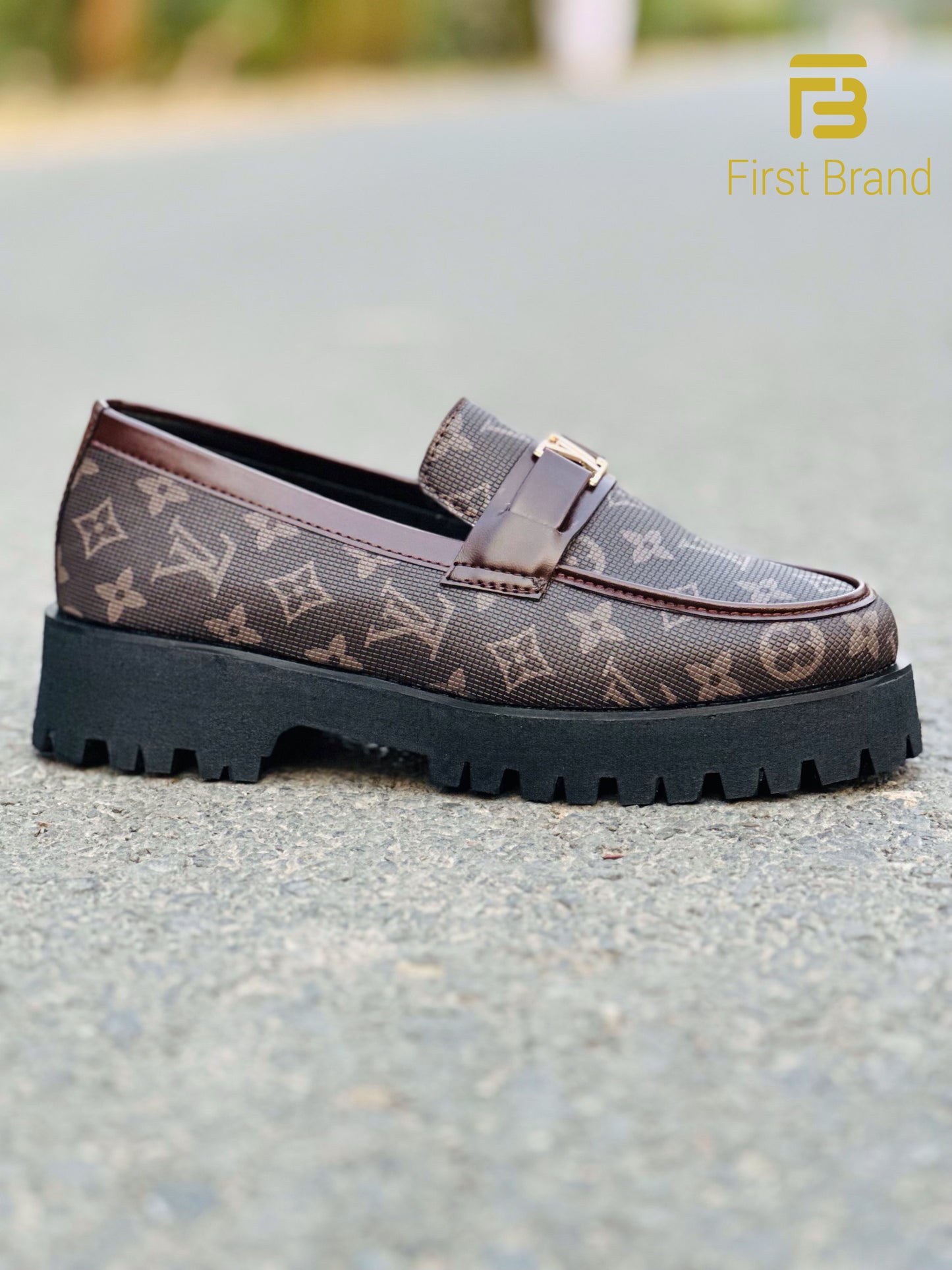 C007-Chunky Shoe LV