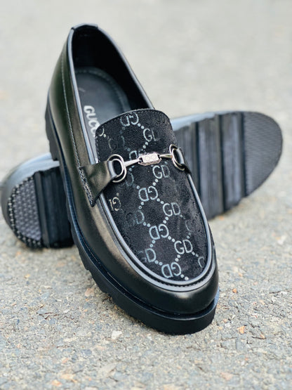 C008- GUCCI Shoe