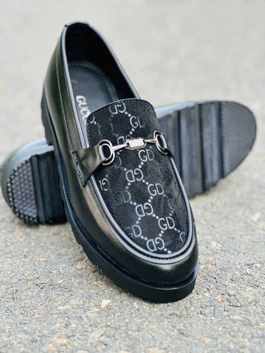 C008- GUCCI Shoe